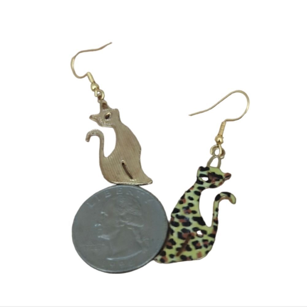 Cat Cheetah Bengal Leopard Print Pattern Kitty Earrings - Picture 3 of 7